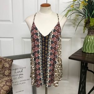 Hem and Thread Sleeveless Top M